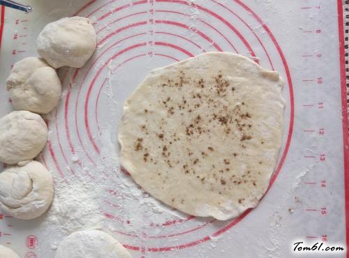 【自做发面小饼】