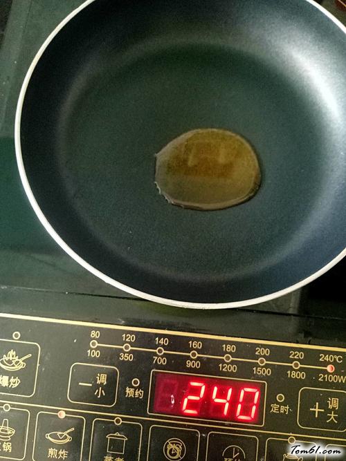 【香煎芝麻肉松卷】