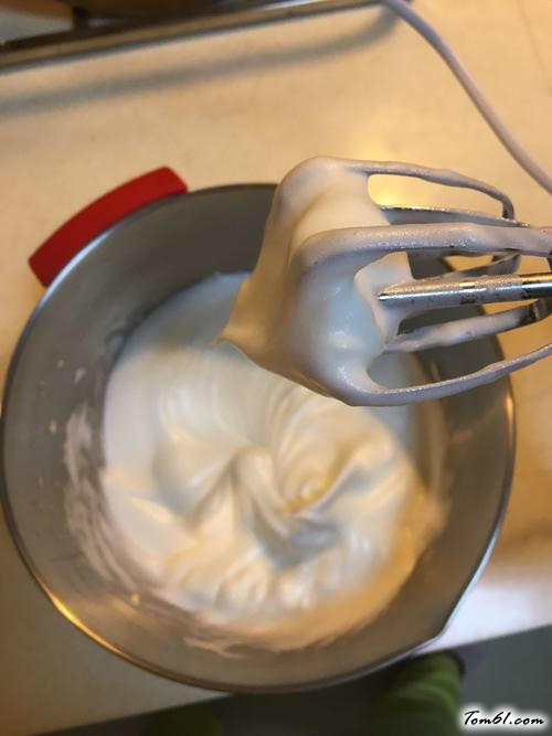 【草莓酸奶蛋糕卷】