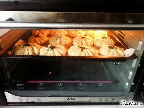 【椰蓉全麦小面包】