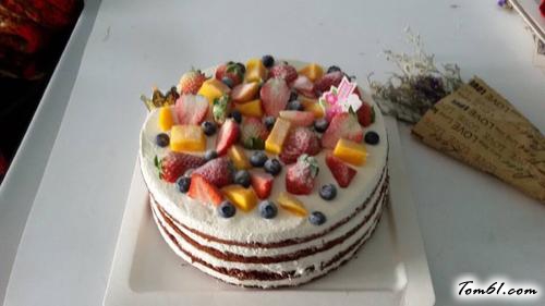 【雪域草莓裸蛋糕】