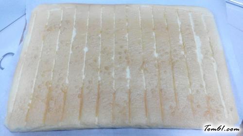 【奶牛花纹蛋糕卷】