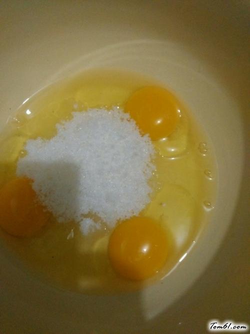 【海绵杯子蛋糕】