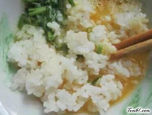 【鸡蛋脆米饼】