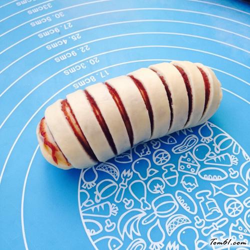 【全麦豆沙面包卷】