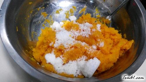 【椰蓉南瓜饼】