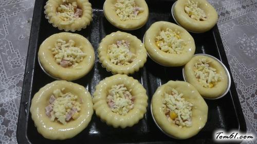 【玉米火腿芝士面包】