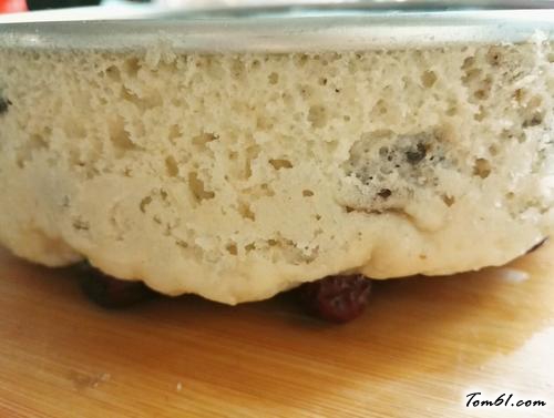 【葡萄干红枣发糕】