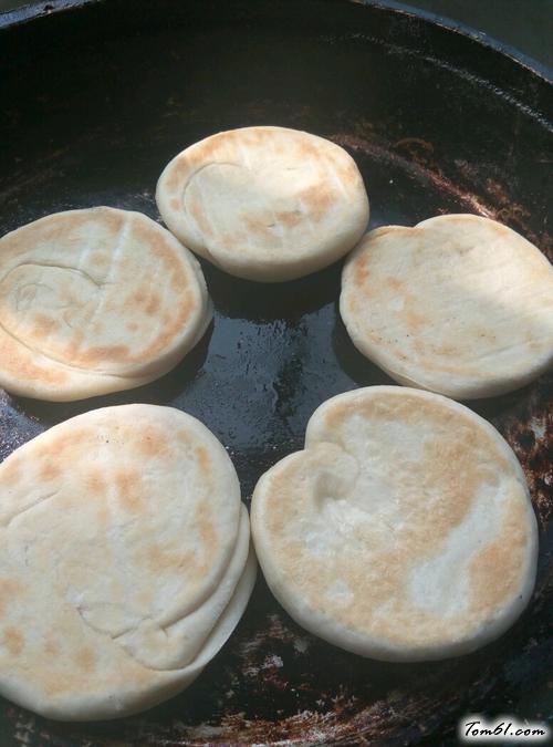【自做发面小饼】