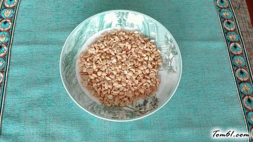 【花生牛轧糖】