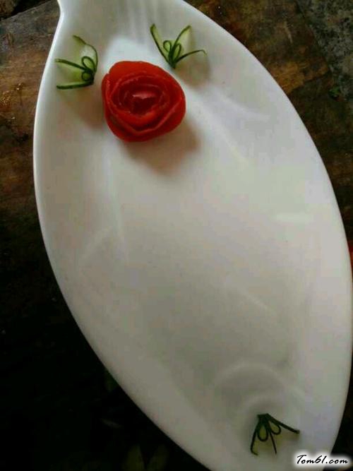 【红酒贵妃翅】