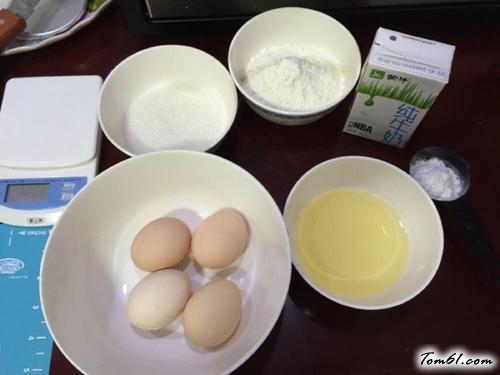 【原味蛋糕卷】