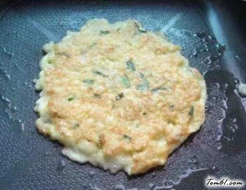 【鸡蛋脆米饼】