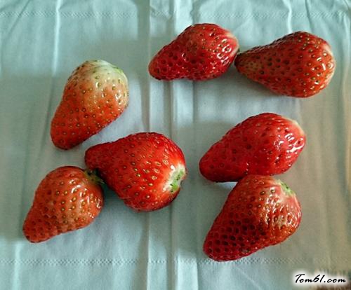 【萌萌哒草莓棒棒糖】