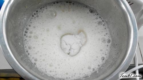 【奶牛花纹蛋糕卷】