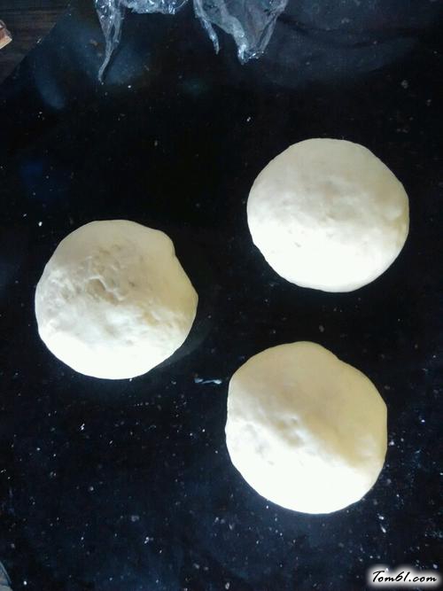 【黄油面包卷】