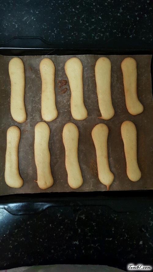 【蛋黄手指饼干】