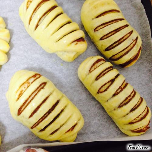 【全麦豆沙面包卷】