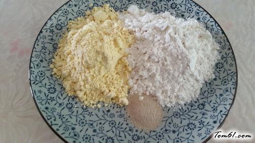 【鸡蛋玉米饼】