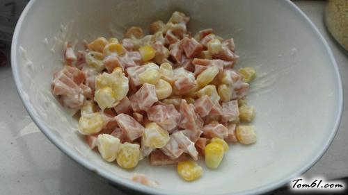 【玉米火腿芝士面包】