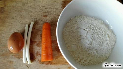 【胡萝卜鸡蛋葱油饼】