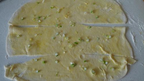 【酱香葱油饼】