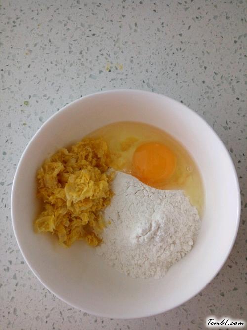 【鸡蛋玉米饼】