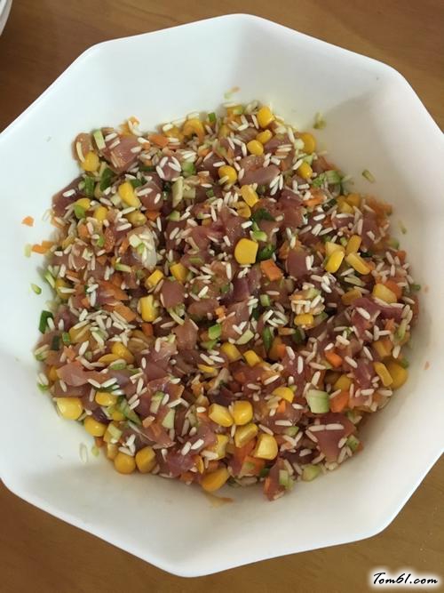 【咸蛋黄蒸糯米肉】