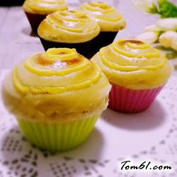 卡仕达香蕉肉松面包的做法