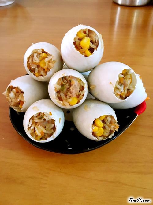 【咸蛋黄蒸糯米肉】