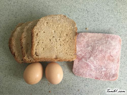 【火腿鸡蛋三明治】