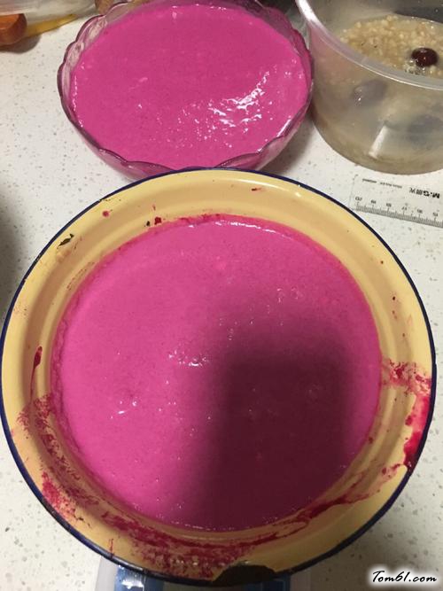 【♥️火龙果慕斯蛋糕】