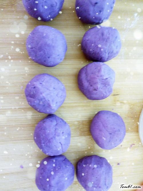 【豆浆紫薯芝麻饼】