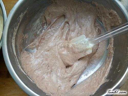 【沙拉肉松双色海绵蛋糕卷】