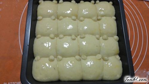 【小熊挤挤面包】