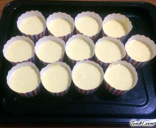 【蜂蜜纸杯蛋糕】