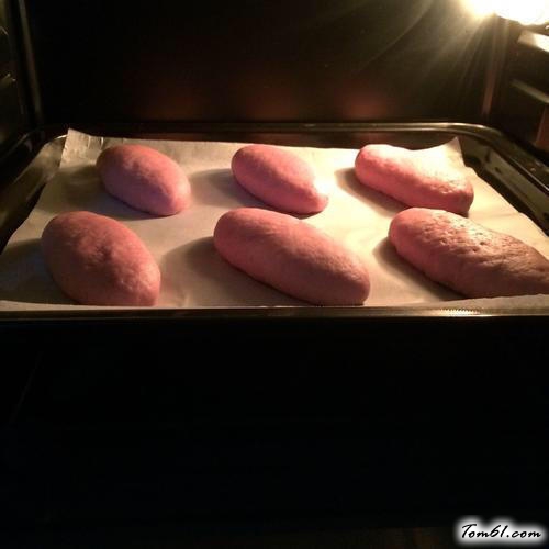 【紫薯蜜豆面包】