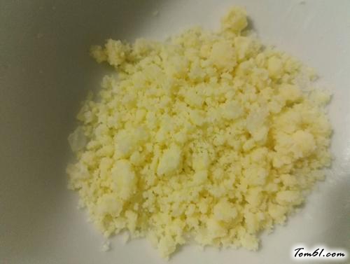 【奶酥粒排包】