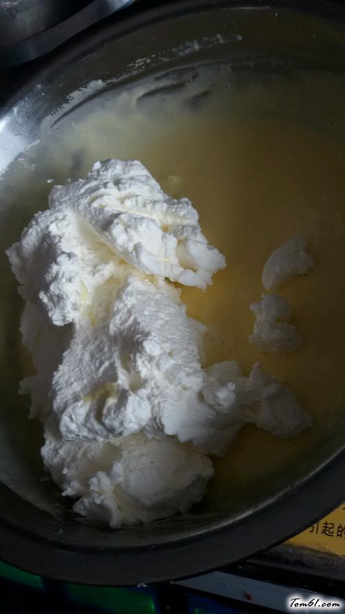 【芒果芝士慕斯】