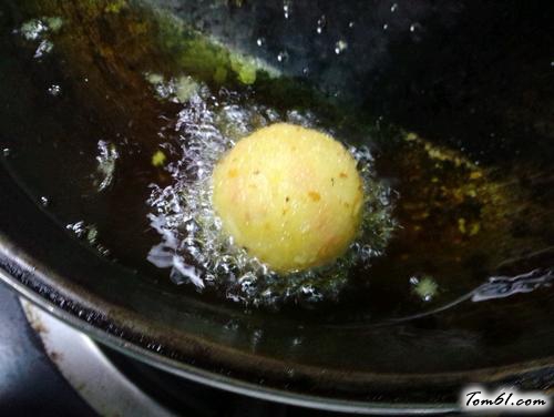 【芝心土豆球】