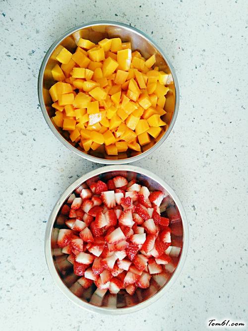 【草莓芒果千层】