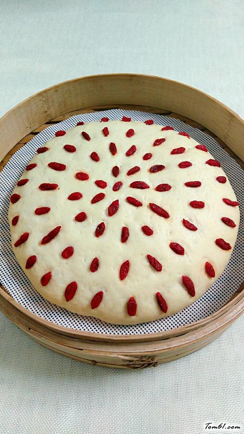 【枸杞玉米发糕】