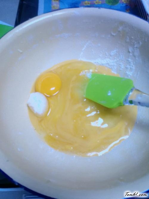 【平底锅脆皮蛋卷】