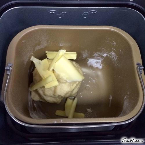 【紫薯蜜豆面包】