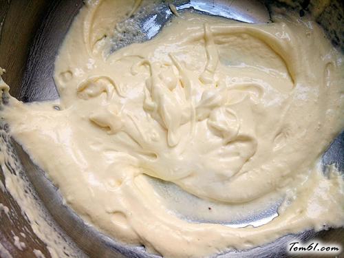 【沙拉肉松双色海绵蛋糕卷】