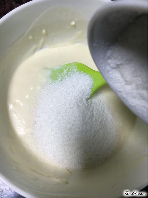 【蔓越莓椰丝乳酪球】