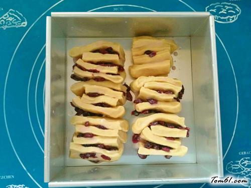 【酸奶蔓越莓手撕包】