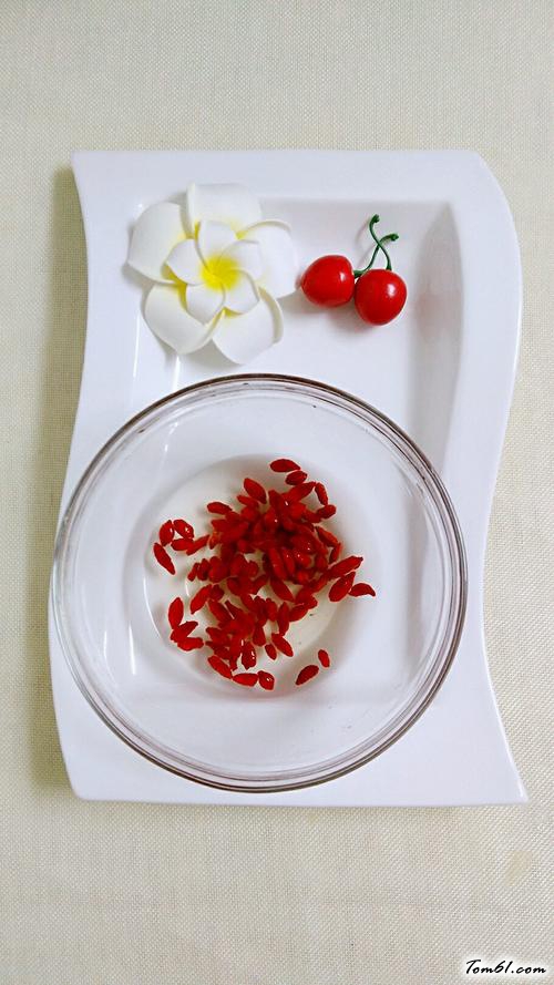 【枸杞玉米发糕】