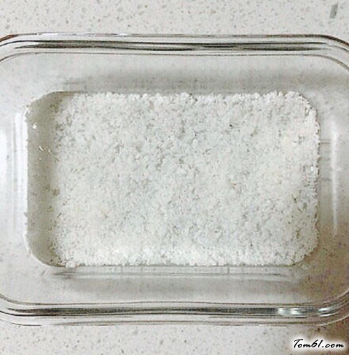 【椰丝牛奶小方糕】