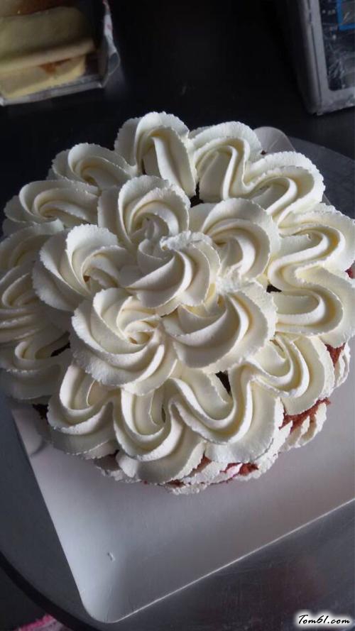 【草莓裸蛋糕】